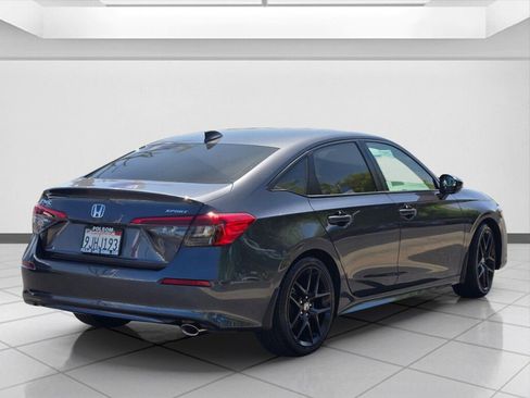Used 2023 Honda Civic Sport image 5