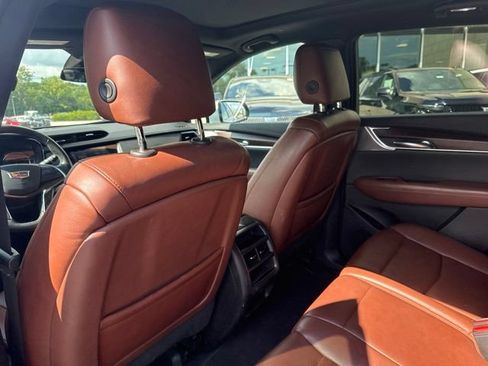 Certified 2023 Cadillac XT5 Premium Luxury AWD/4WD image 12