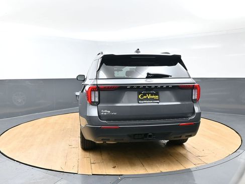 Used 2025 Ford Explorer Active RWD image 7