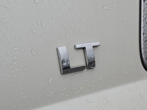 Used 2015 Chevrolet Tahoe LT w/ Luxury Package image 4