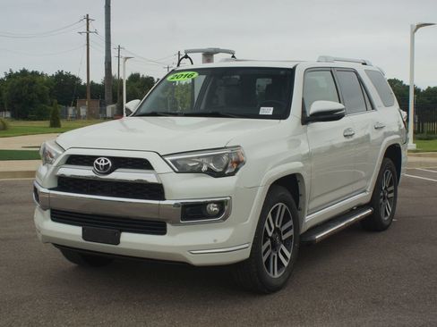 Used 2016 Toyota 4Runner Limited AWD/4WD image 24