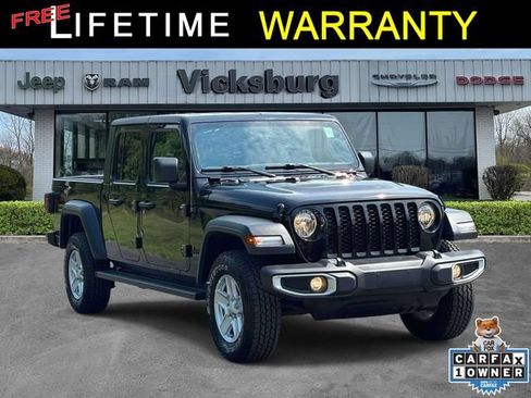 Used 2023 Jeep Gladiator Sport AWD/4WD image 1