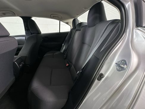 Used 2025 Toyota Corolla LE FWD image 21