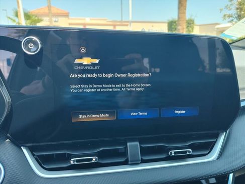 New 2026 Chevrolet Equinox LT w/ Convenience Package II AWD/4WD image 11