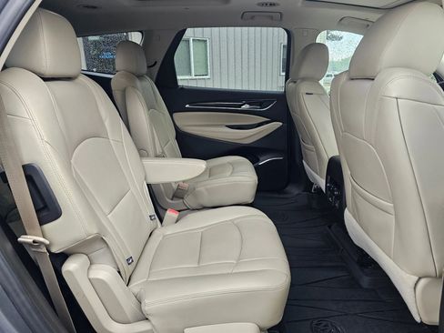 Used 2019 Buick Enclave Premium image 12