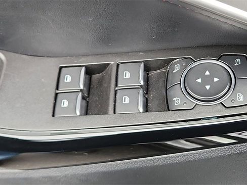 Used 2022 Ford Explorer ST-Line w/ Class IV Trailer Tow Package image 17