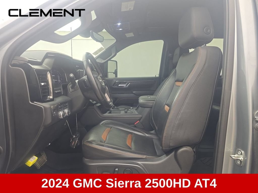 Used 2024 GMC Sierra 2500 AT4 w/ AT4 Premium Plus Package AWD/4WD image 4