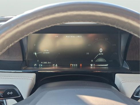 Used 2019 Lincoln Navigator Reserve image 23