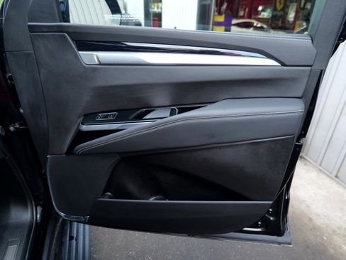 Used 2025 Cadillac Escalade Sport image 33