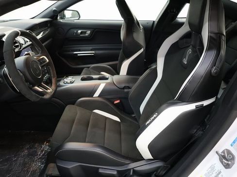 Used 2022 Ford Mustang Shelby GT500 w/ Technology Package image 66