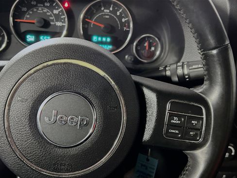 Used 2017 Jeep Wrangler Unlimited Sport w/ Quick Order Package 24S AWD/4WD image 19
