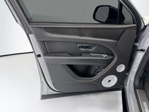 Certified 2023 Bentley Bentayga AWD/4WD image 23