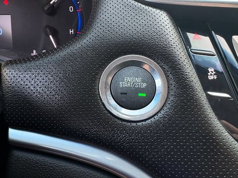Used 2013 Cadillac XTS w/ Rear Seat Comfort Package FWD image 20