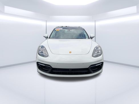 Used 2021 Porsche Panamera 4 w/ Premium Package AWD/4WD image 8