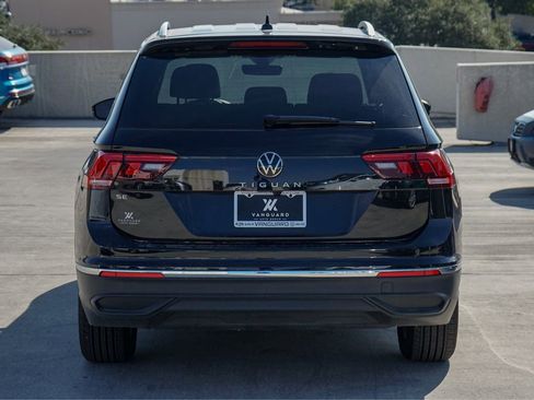 Used 2024 Volkswagen Tiguan SE image 7