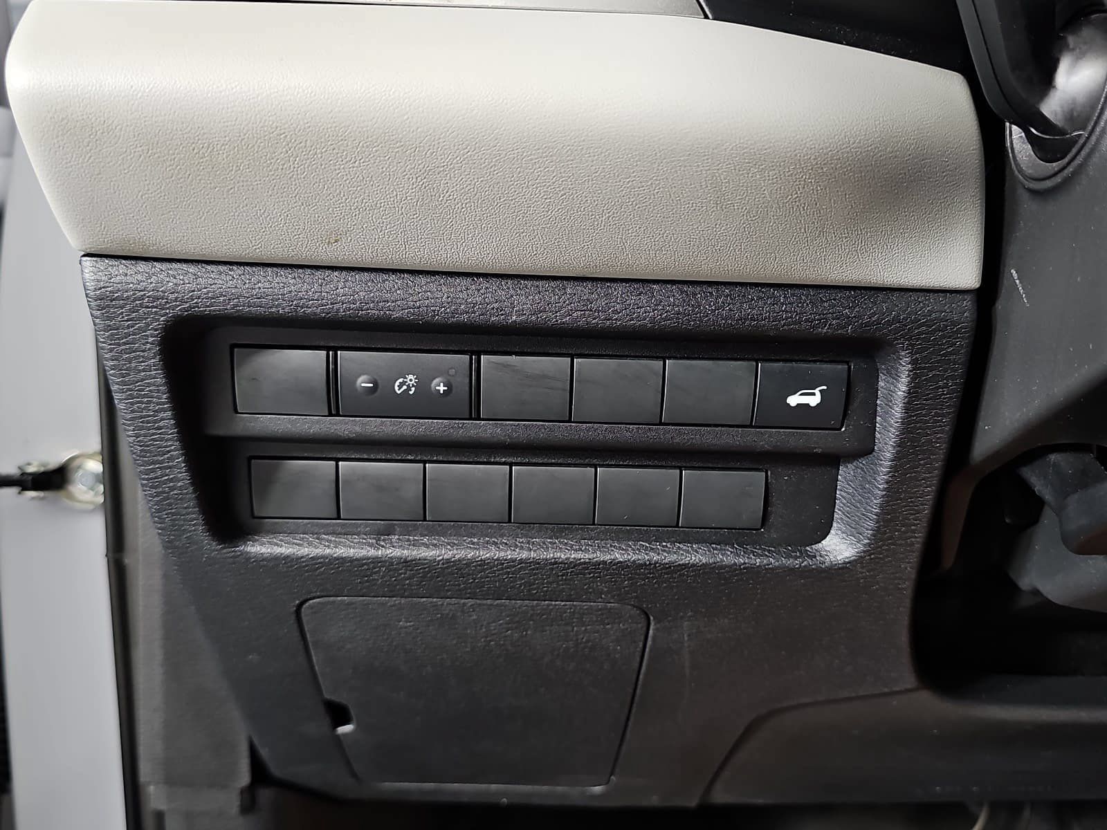 Used 2024 Mitsubishi Outlander SEL FWD image 25