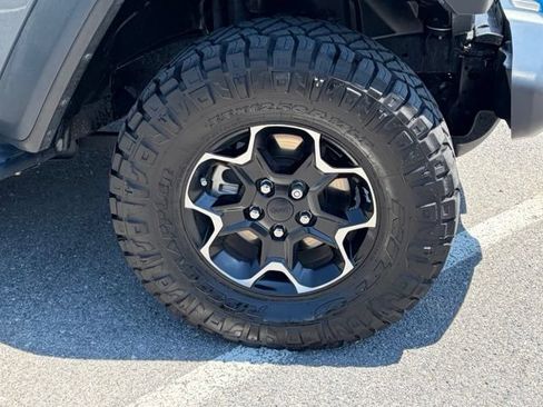 Used 2021 Jeep Wrangler Unlimited Rubicon 4xe w/ Dual Top Group AWD/4WD image 11