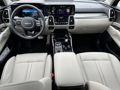 Certified 2023 Kia Sorento SX Prestige AWD/4WD image 24