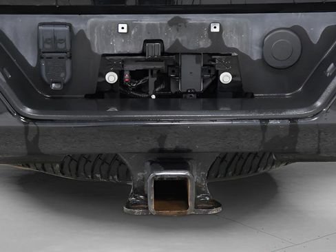 Used 2025 GMC Sierra 2500 AT4 image 34