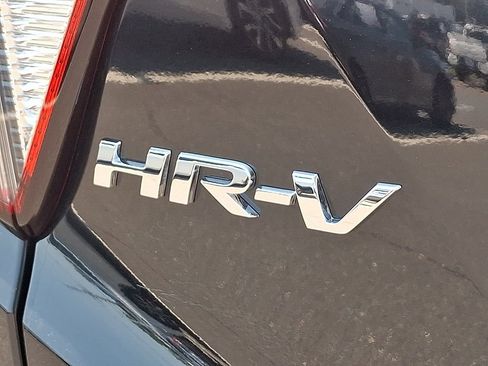Used 2020 Honda HR-V LX image 30