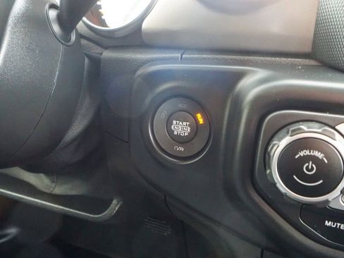 Used 2021 Jeep Wrangler Sport AWD/4WD image 18