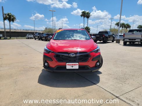 Used 2024 Subaru Crosstrek 2.0i Premium image 2