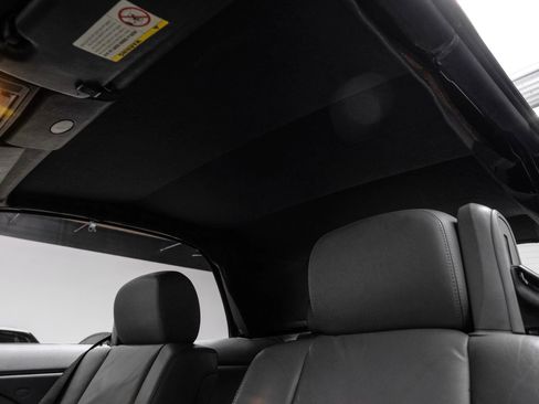 Used 2004 BMW M3 Convertible image 34