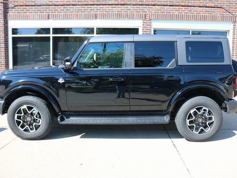 New 2025 Ford Bronco Outer Banks image 3