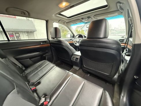 Used 2014 Subaru Outback 2.5i Limited image 15