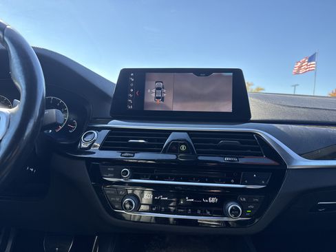 Used 2019 BMW M550i xDrive M550i xDrive image 25