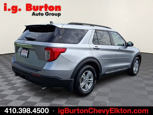 Used 2022 Ford Explorer XLT w/ Class IV Trailer Tow Package RWD image 6