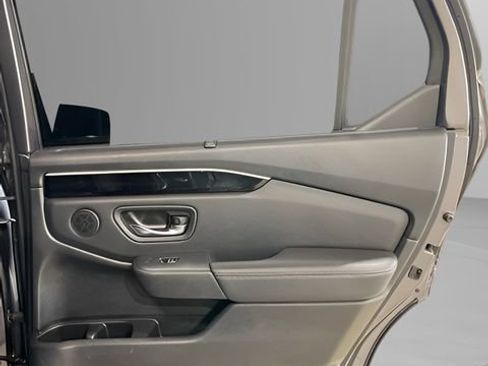 Used 2023 Honda Pilot EX-L image 41