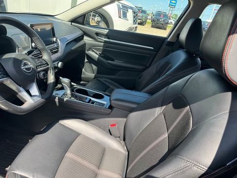 Used 2025 Nissan Altima 2.5 SR AWD/4WD image 5