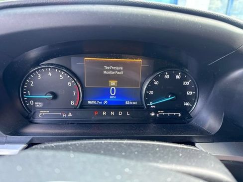 Used 2021 Ford Explorer XLT AWD/4WD image 9