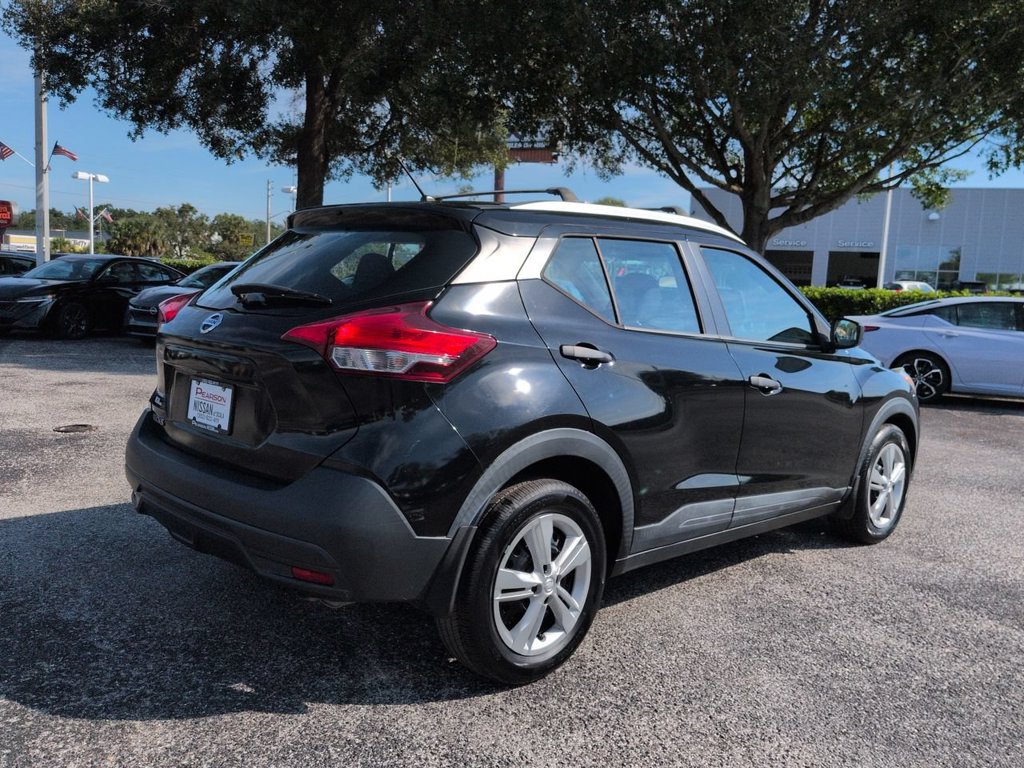 Used 2018 Nissan Kicks S FWD image 4
