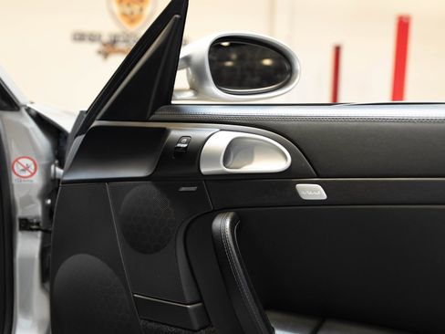Used 2007 Porsche 911 Turbo image 94