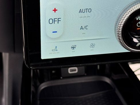 Used 2025 Ford Mustang Mach-E Premium w/ Sport Appearance Package image 27