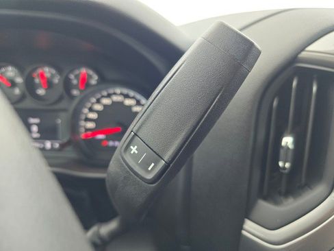 Used 2023 Chevrolet Silverado 1500 Custom image 29