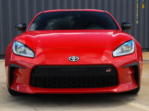 Used 2022 Toyota GR86 RWD image 20