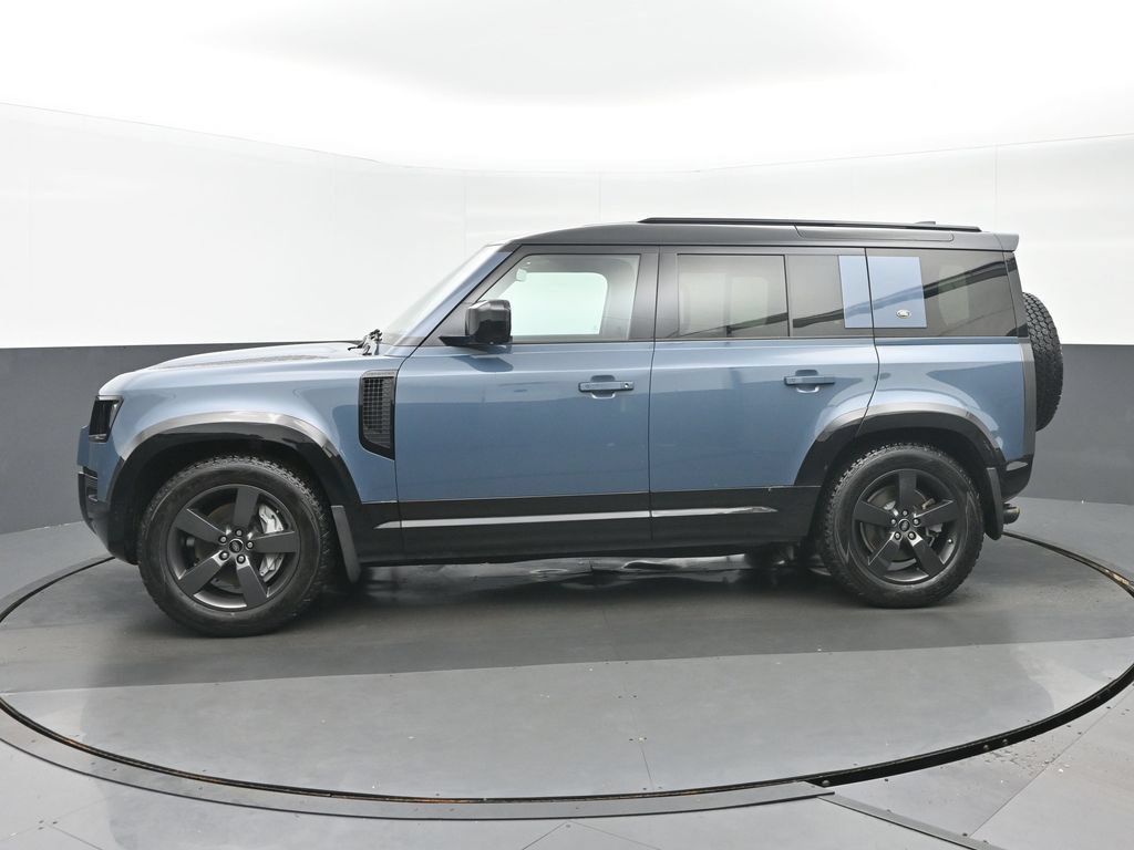 Used 2020 Land Rover Defender 110 SE AWD/4WD image 6