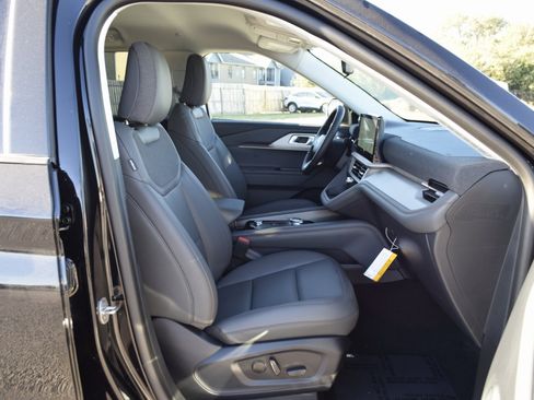 New 2026 Ford Explorer Active w/ Active Comfort Package image 25