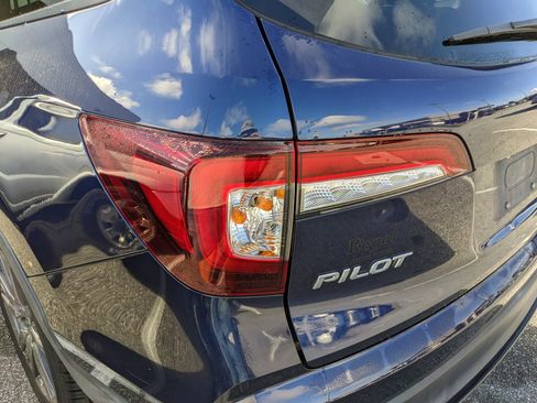 Used 2022 Honda Pilot Sport image 21