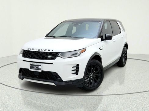 Used 2024 Land Rover Discovery Sport Dynamic SE AWD/4WD image 2