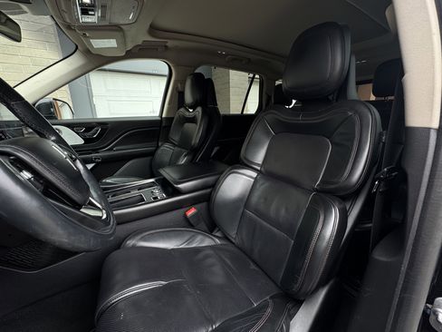 Used 2021 Lincoln Aviator Reserve w/ Equipment Group 208A AWD/4WD image 15