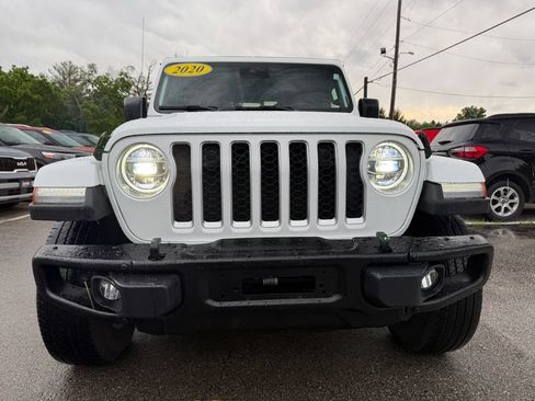 Used 2020 Jeep Gladiator Overland AWD/4WD image 2