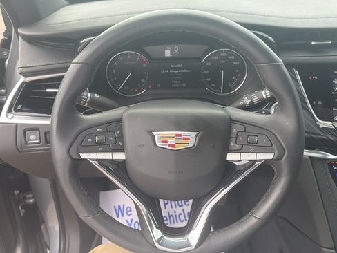 Used 2024 Cadillac XT6 Premium Luxury w/ LPO, Floor Liner Package AWD/4WD image 9