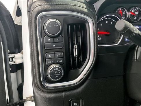 Used 2020 Chevrolet Silverado 2500 LT w/ True North Edition image 39