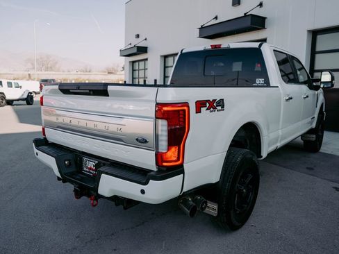 Used 2019 Ford F350 Platinum w/ Platinum Ultimate Package image 8