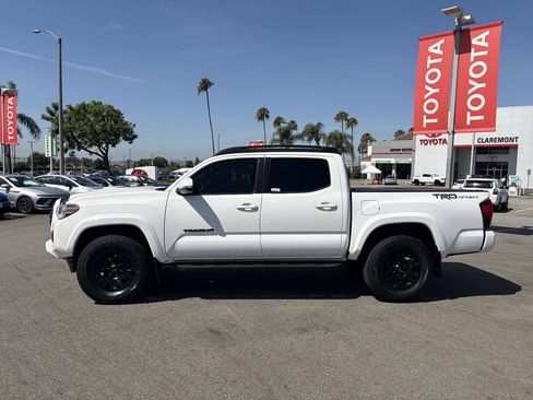 Certified 2018 Toyota Tacoma TRD Sport w/ Technology Package RWD image 42
