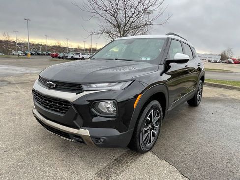 Used 2021 Chevrolet TrailBlazer ACTIV w/ Technology Package AWD/4WD image 7